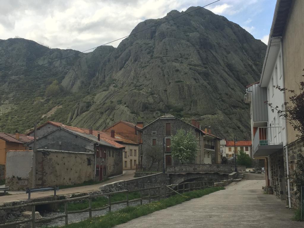 Portilla de la Reina El Invernal De Picos المظهر الخارجي الصورة