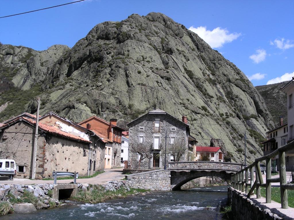 Portilla de la Reina El Invernal De Picos المظهر الخارجي الصورة